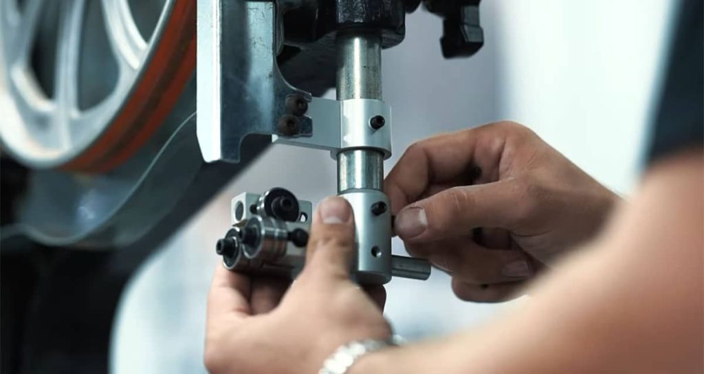 Understanding Bandsaw Guide Kits