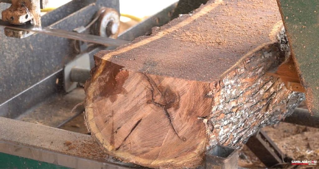 Qsaw 910CT Blade in action